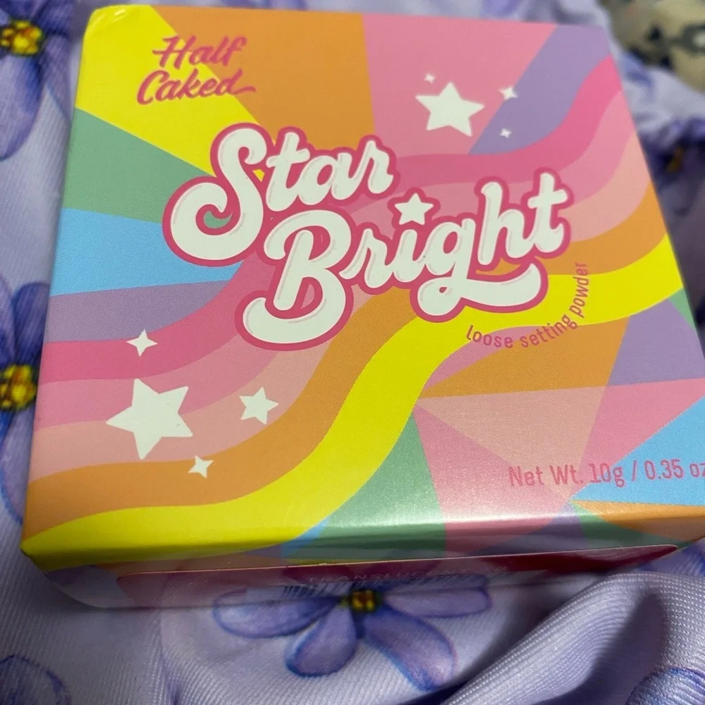 Half‎ cakes star bright loose setting powder translucent